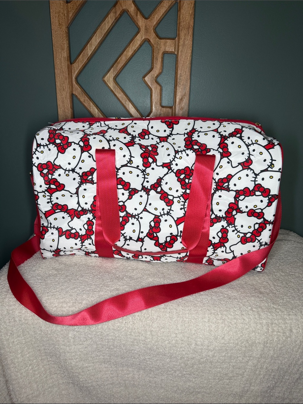 Hello Kitty White & Red Patterned Travel Bag